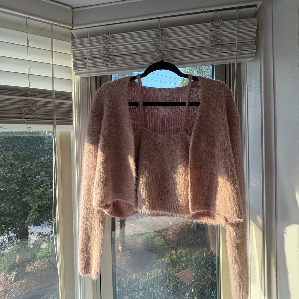 Cozy Spring Pink Women's Sweater/Top Set